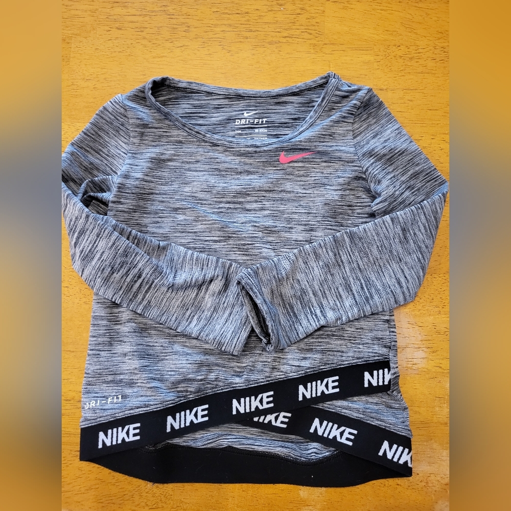 NIKE DRI-FIT ATHLETIC SPORTS LONG-SLEEVED SHIRT GIRLS SZ 24 MONTH EXCELLENT COND